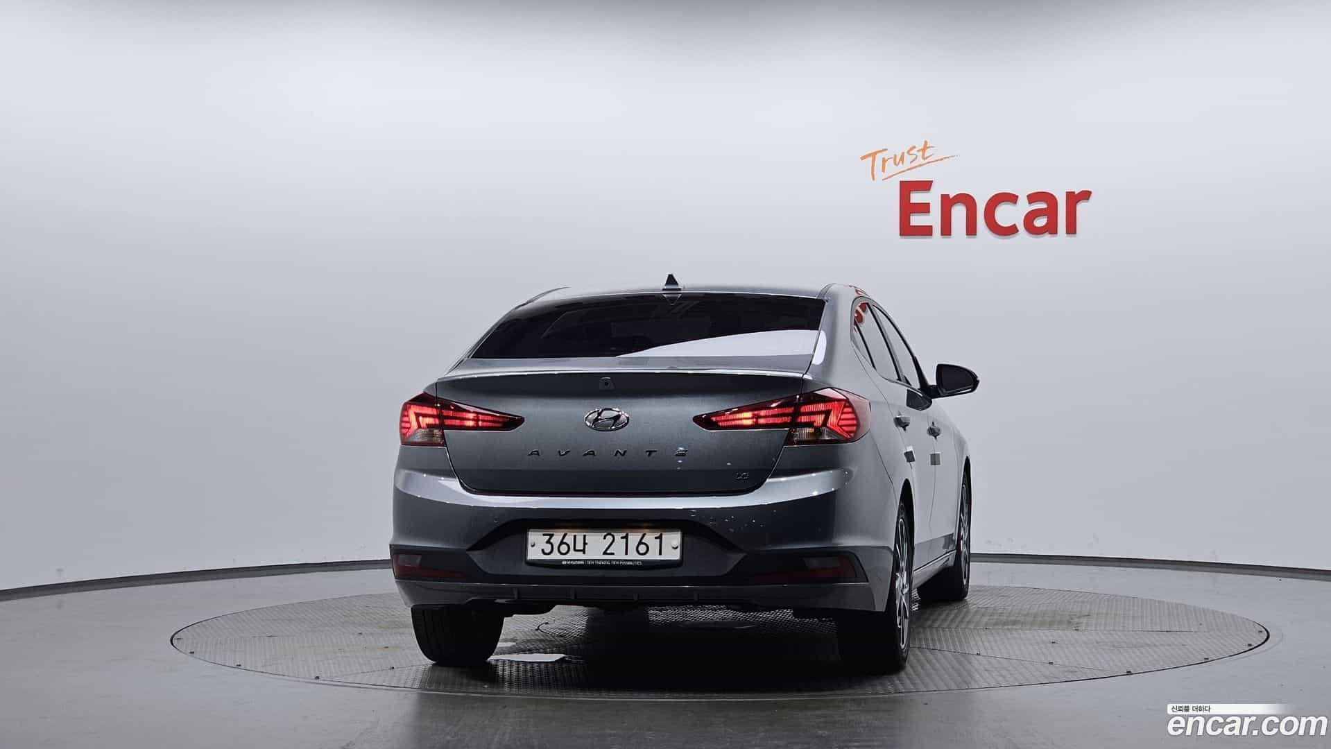 AVANTE Hyundai 2019.0-OUTER-004