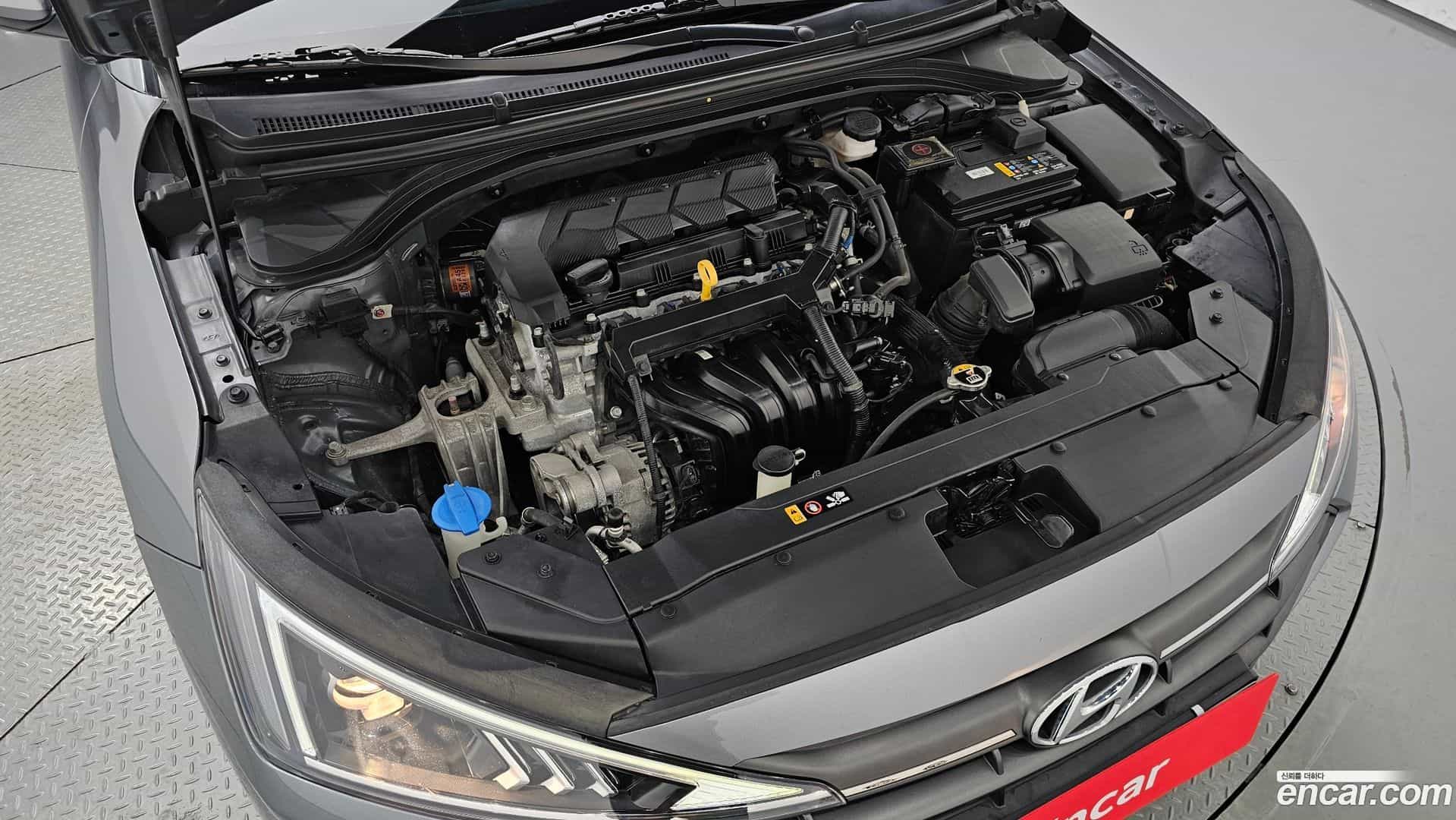 AVANTE Hyundai 2019.0-OUTER-006