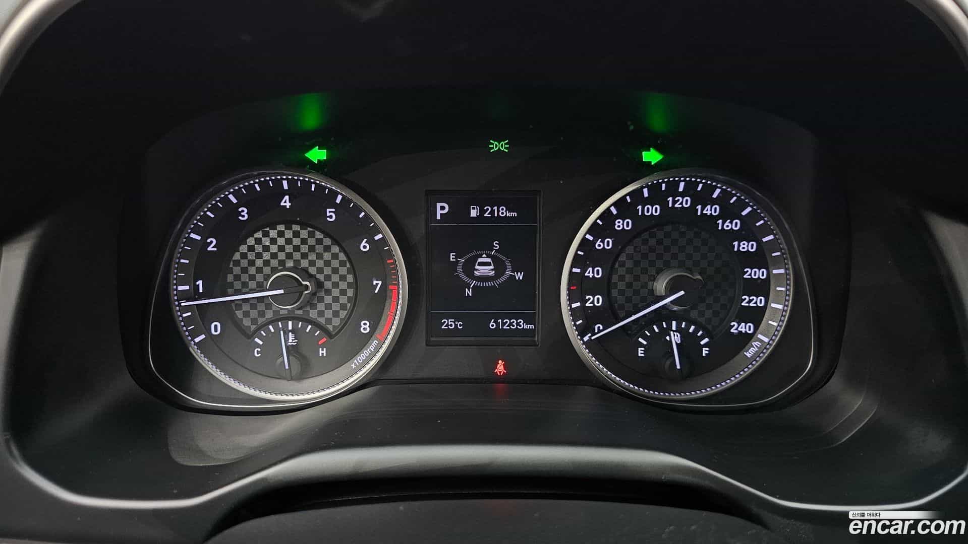 AVANTE Hyundai 2019.0-INNER-008