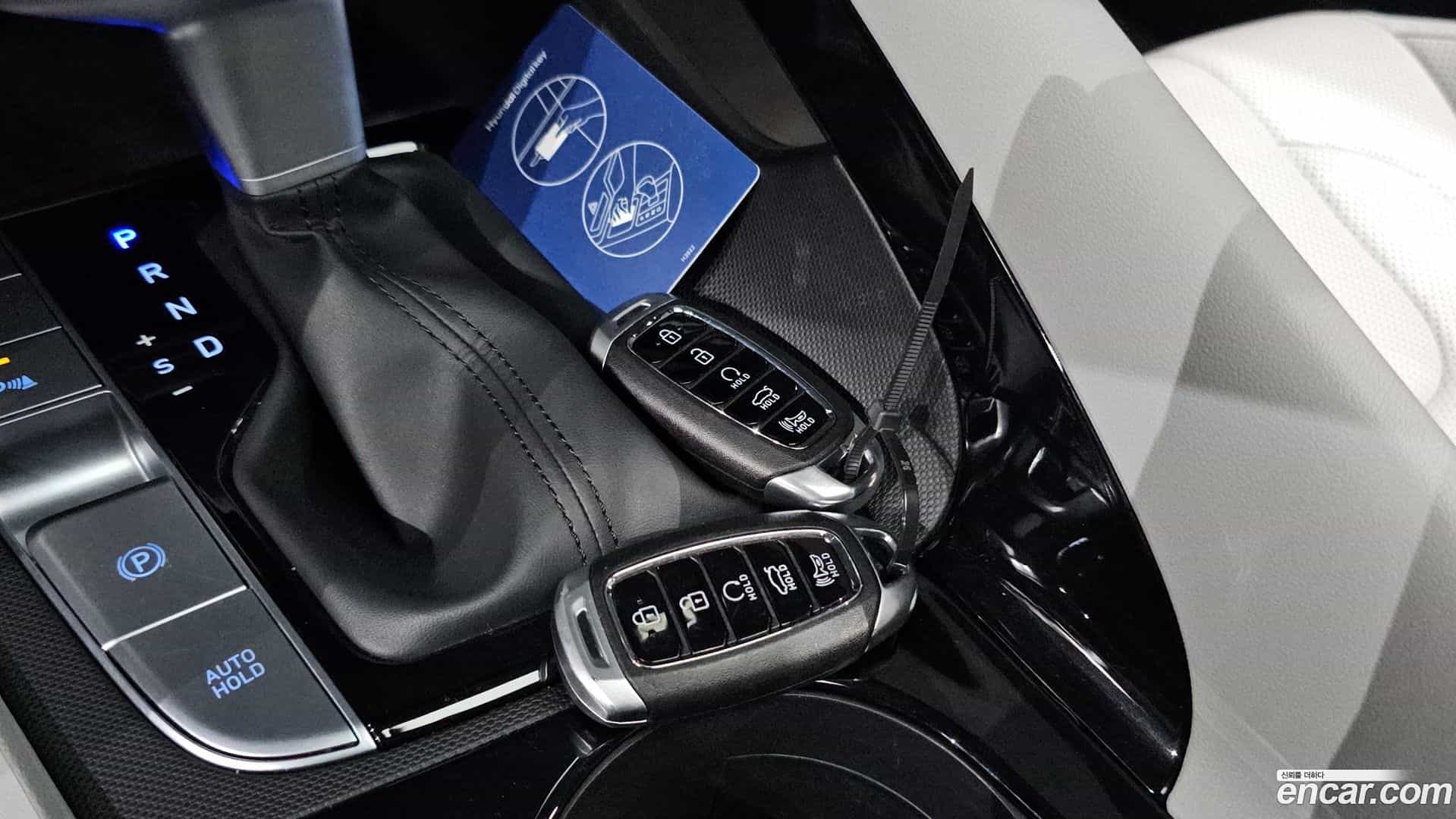 AVANTE Hyundai 2023.2-OPTION-043