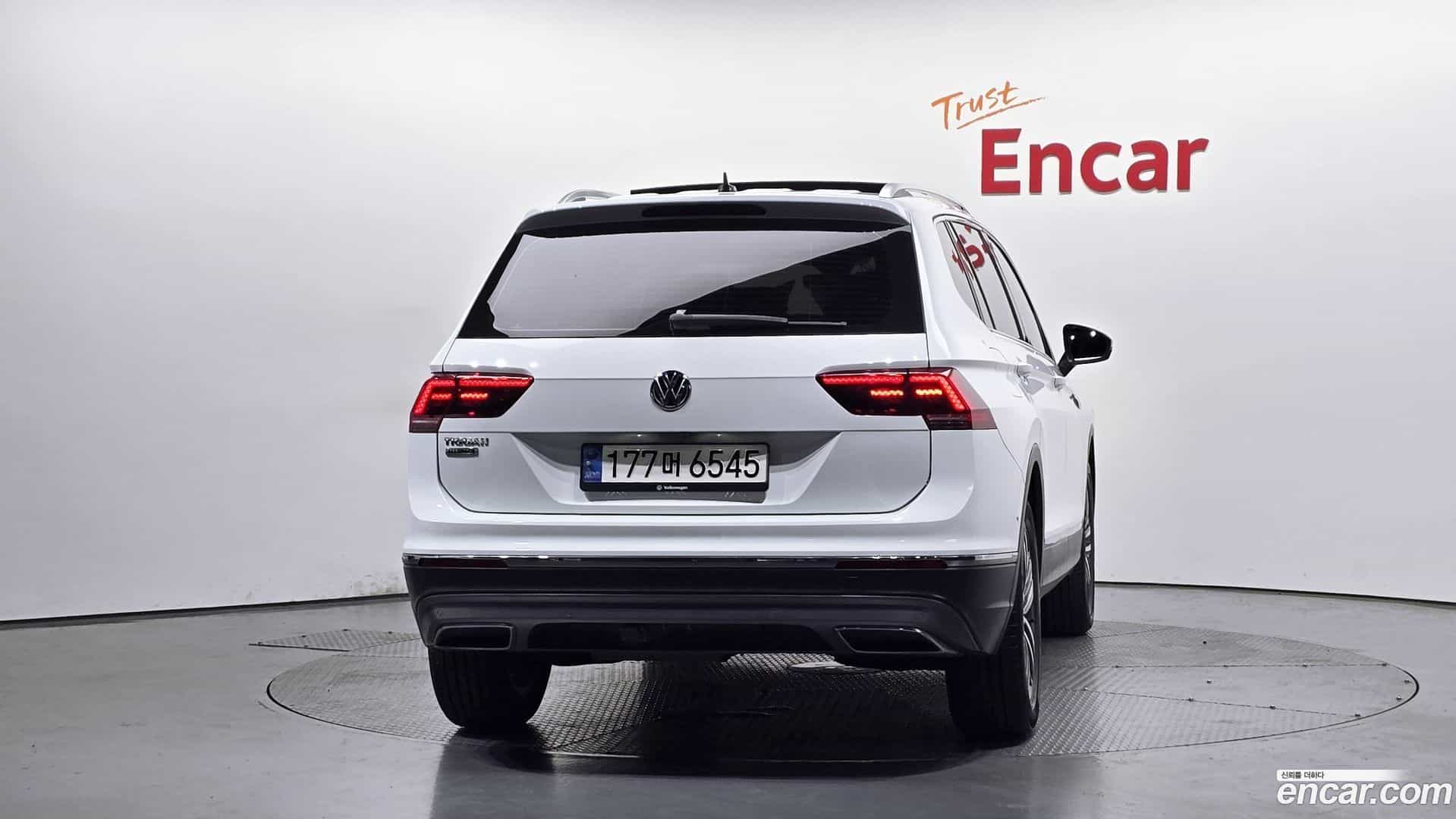 Tiguan Volkswagen 2020.11-OUTER-004