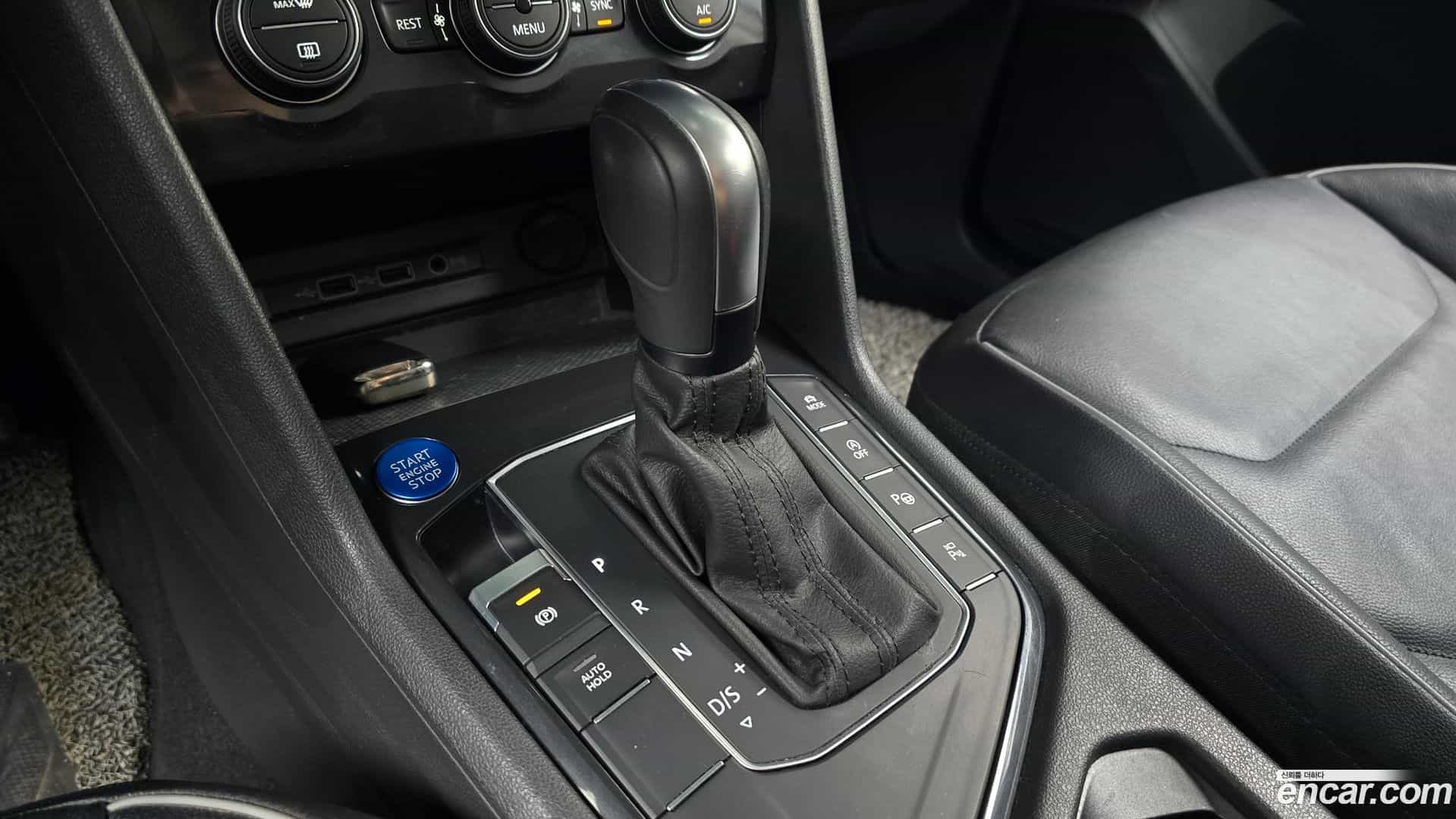 Tiguan Volkswagen 2020.11-INNER-009