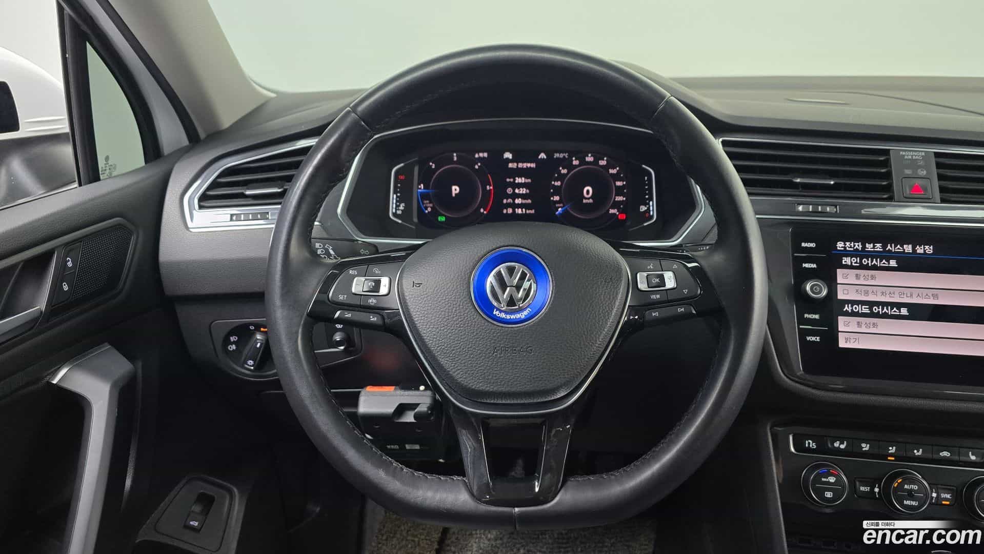 Tiguan Volkswagen 2020.11-OPTION-017