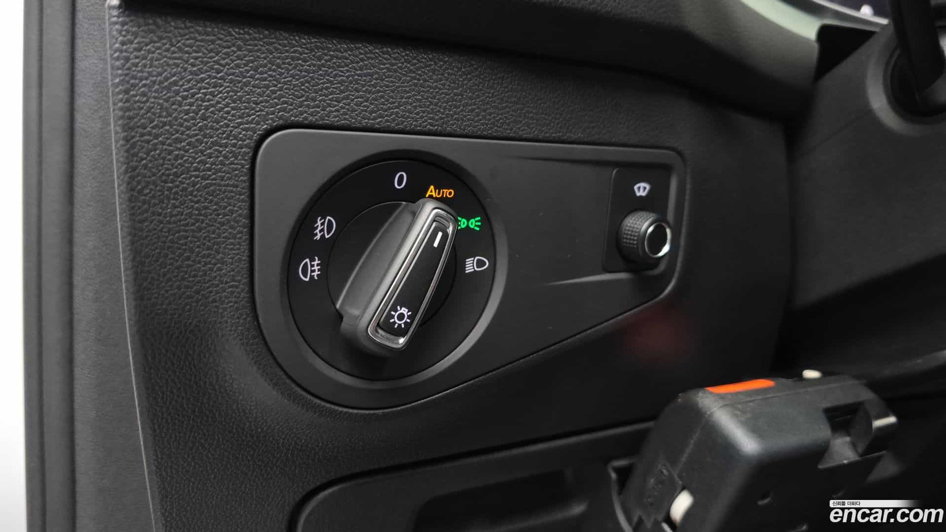 Tiguan Volkswagen 2020.11-OPTION-018