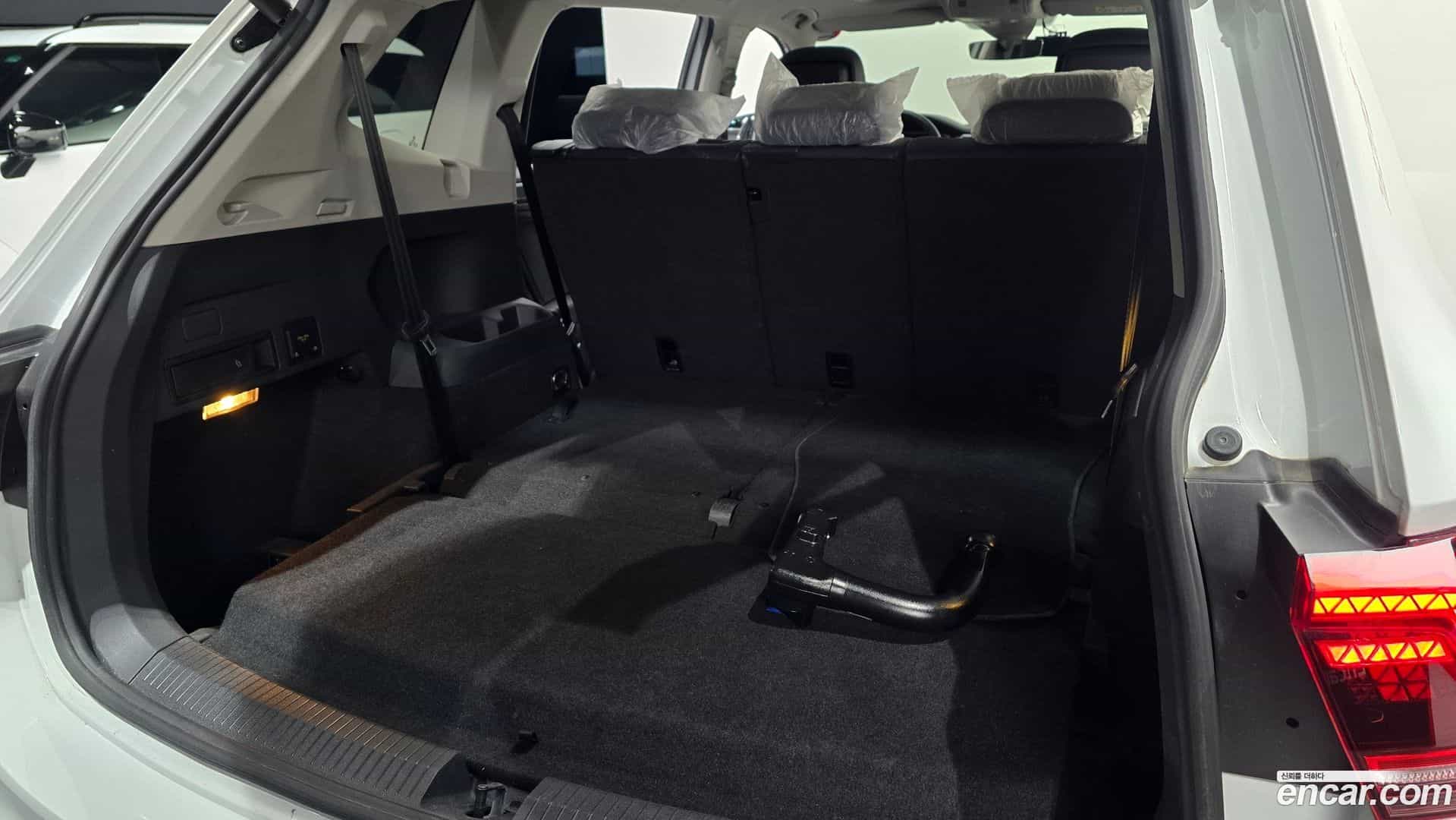 Tiguan Volkswagen 2020.11-OPTION-023