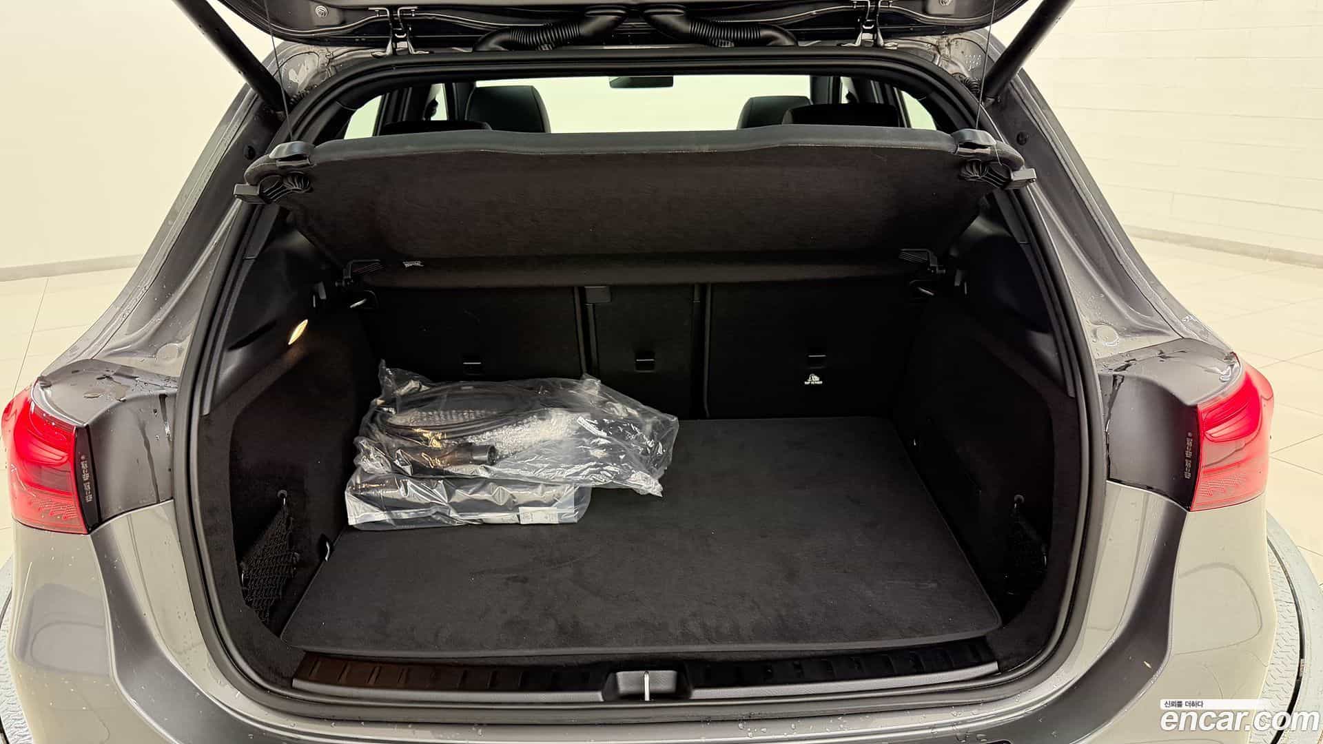 EQA Mercedes-Benz 2025.5-OPTION-016