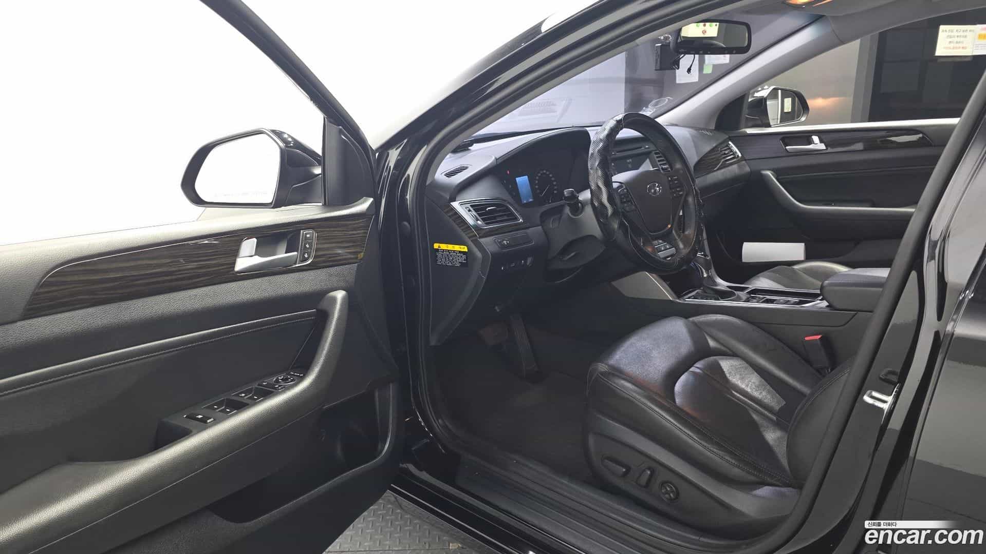 Sonata Hyundai 2016.6-INNER-010
