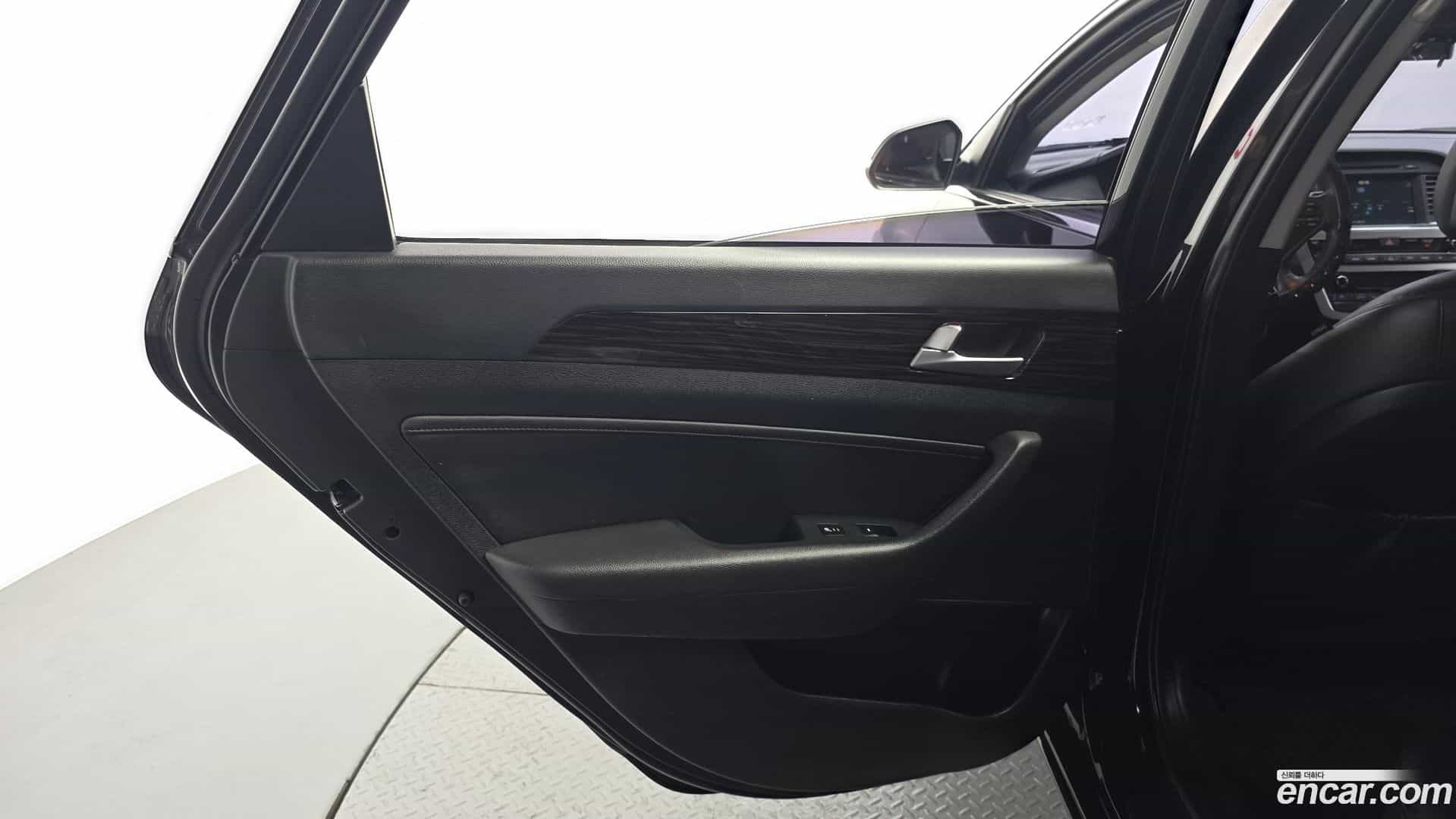 Sonata Hyundai 2016.6-INNER-035