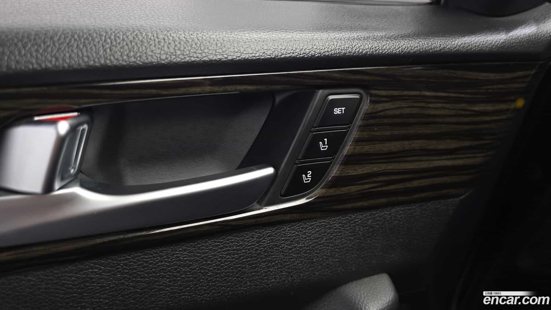 Sonata Hyundai 2016.6-OPTION-043