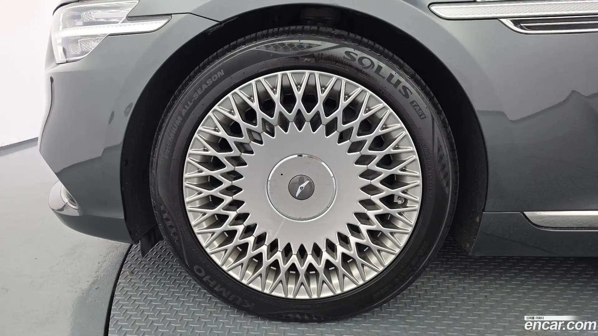 G90 Genesis 2019.0-OUTER-005