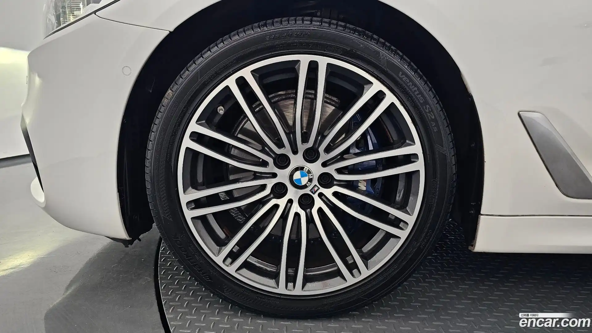 5-Series BMW 2019.9-OUTER-005
