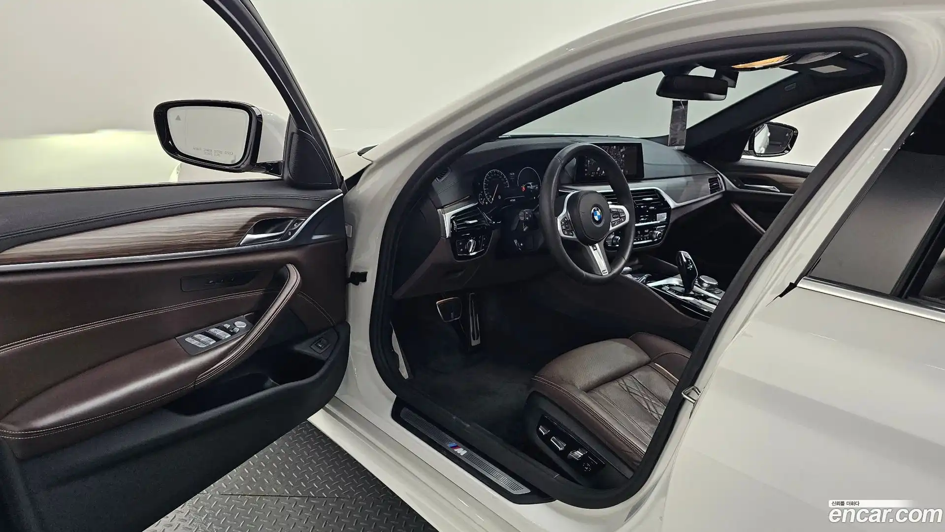 5-Series BMW 2019.9-INNER-010