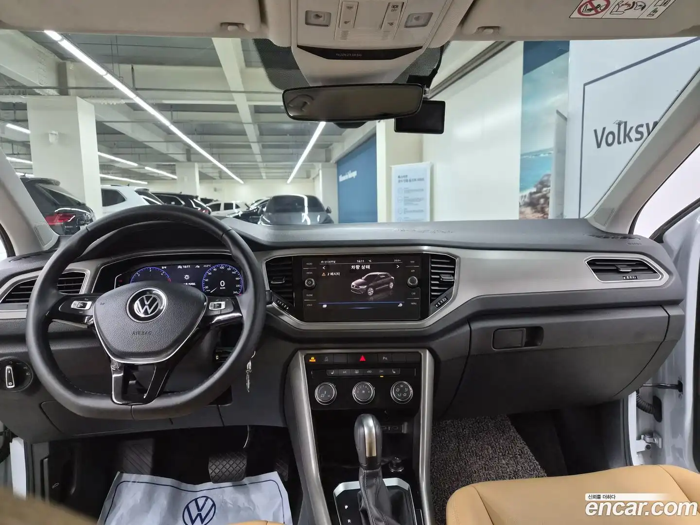 T-Roc Volkswagen 2021.10-INNER-007