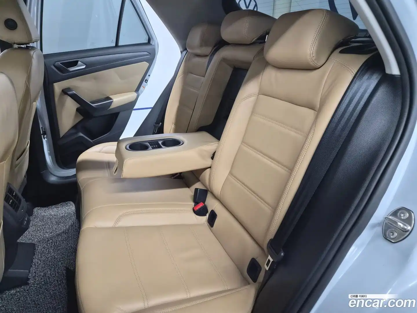 T-Roc Volkswagen 2021.10-INNER-010