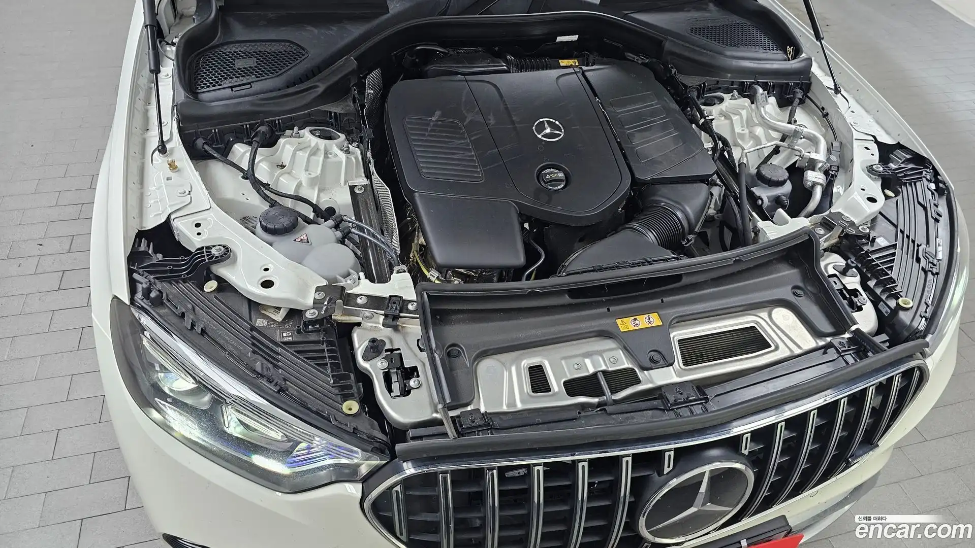 GLC-Class Mercedes-Benz 2025.4-OUTER-006