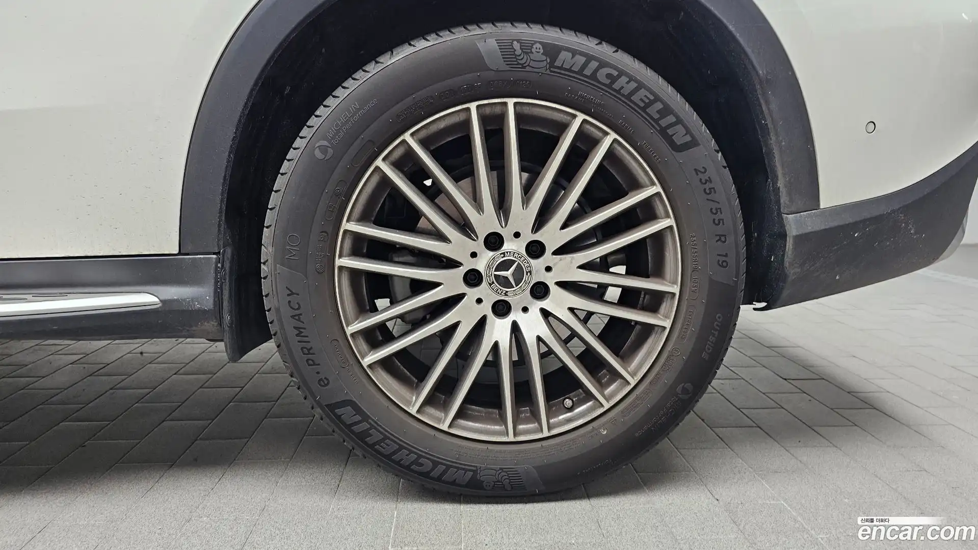 GLC-Class Mercedes-Benz 2025.4-OUTER-031