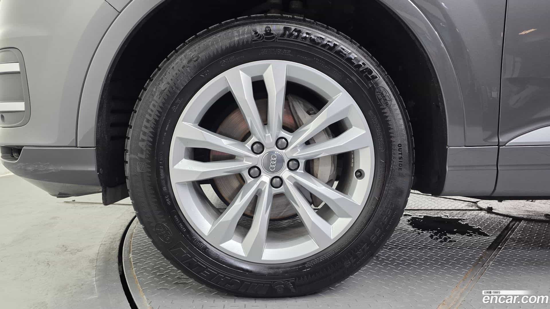 Q7 Audi 2019.8-OUTER-005