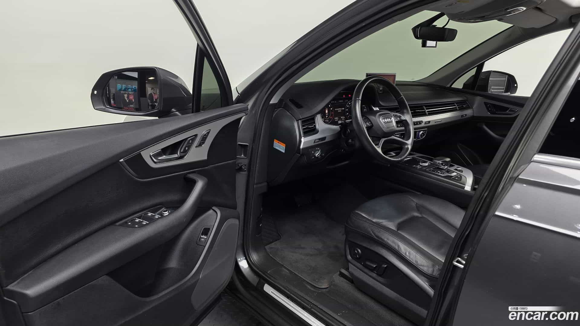 Q7 Audi 2019.8-INNER-010