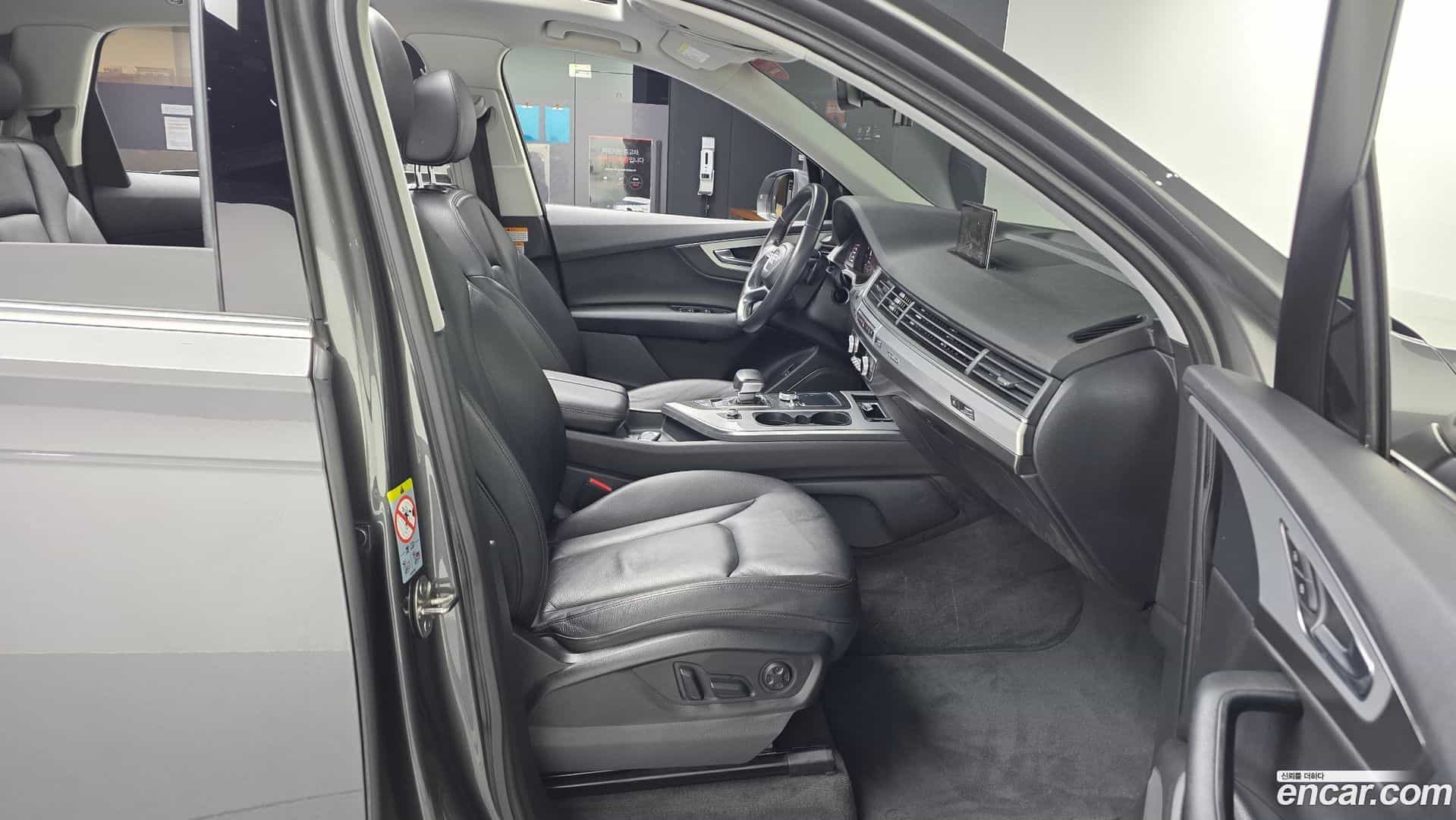 Q7 Audi 2019.8-OPTION-015