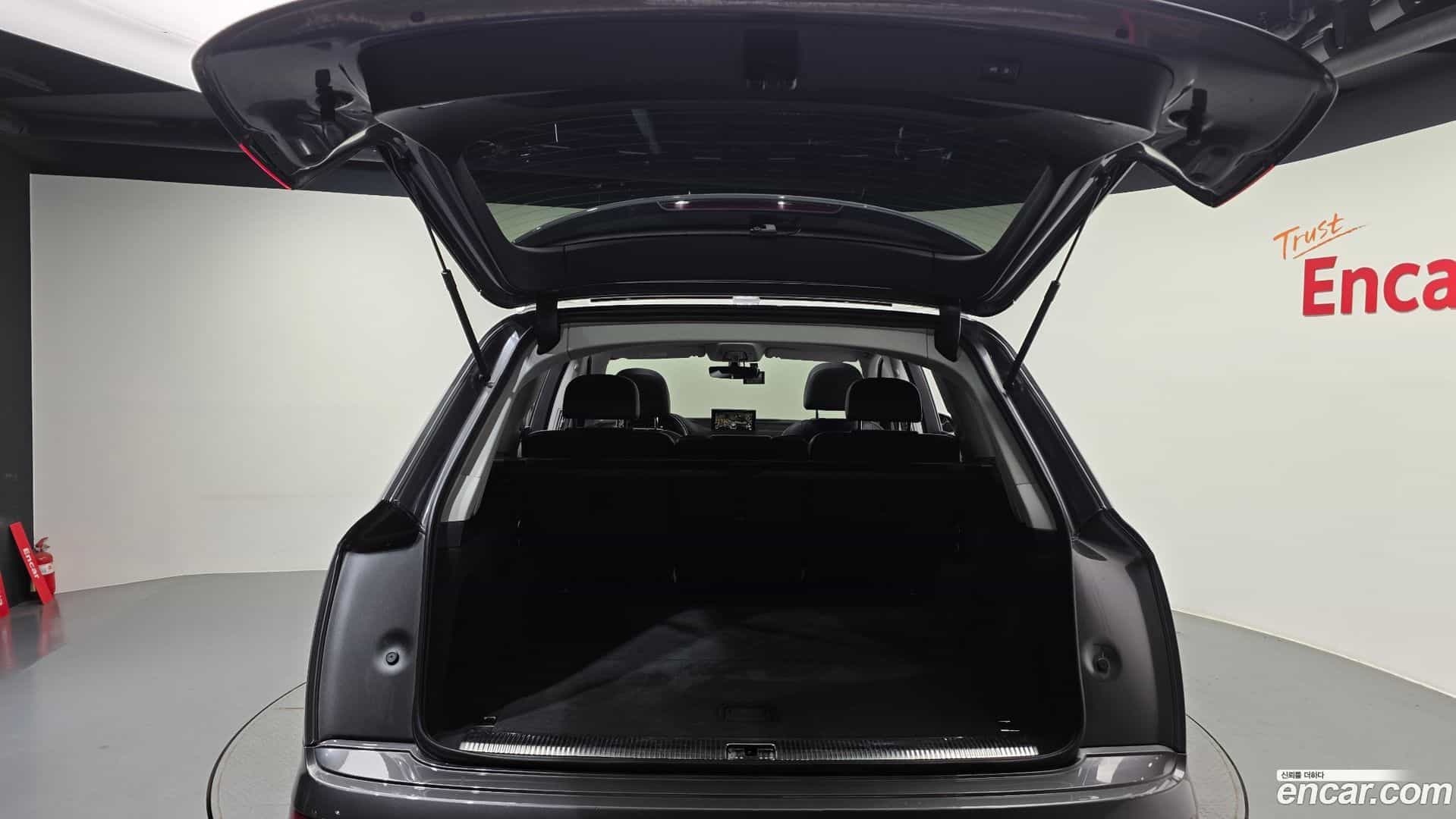 Q7 Audi 2019.8-OPTION-024