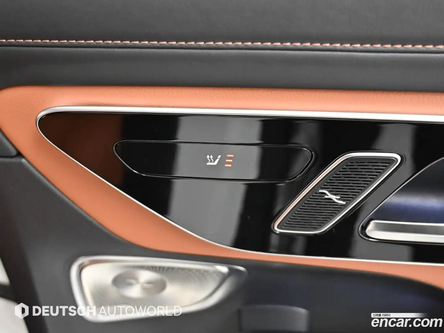 GLC-Class Mercedes-Benz 2024.11-OPTION-020