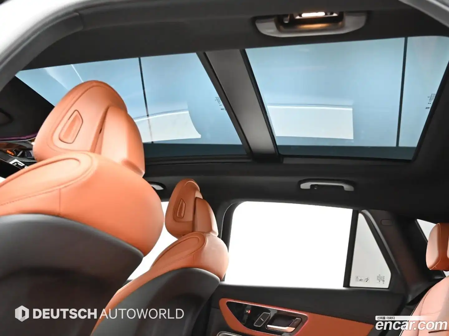 GLC-Class Mercedes-Benz 2024.11-OPTION-022