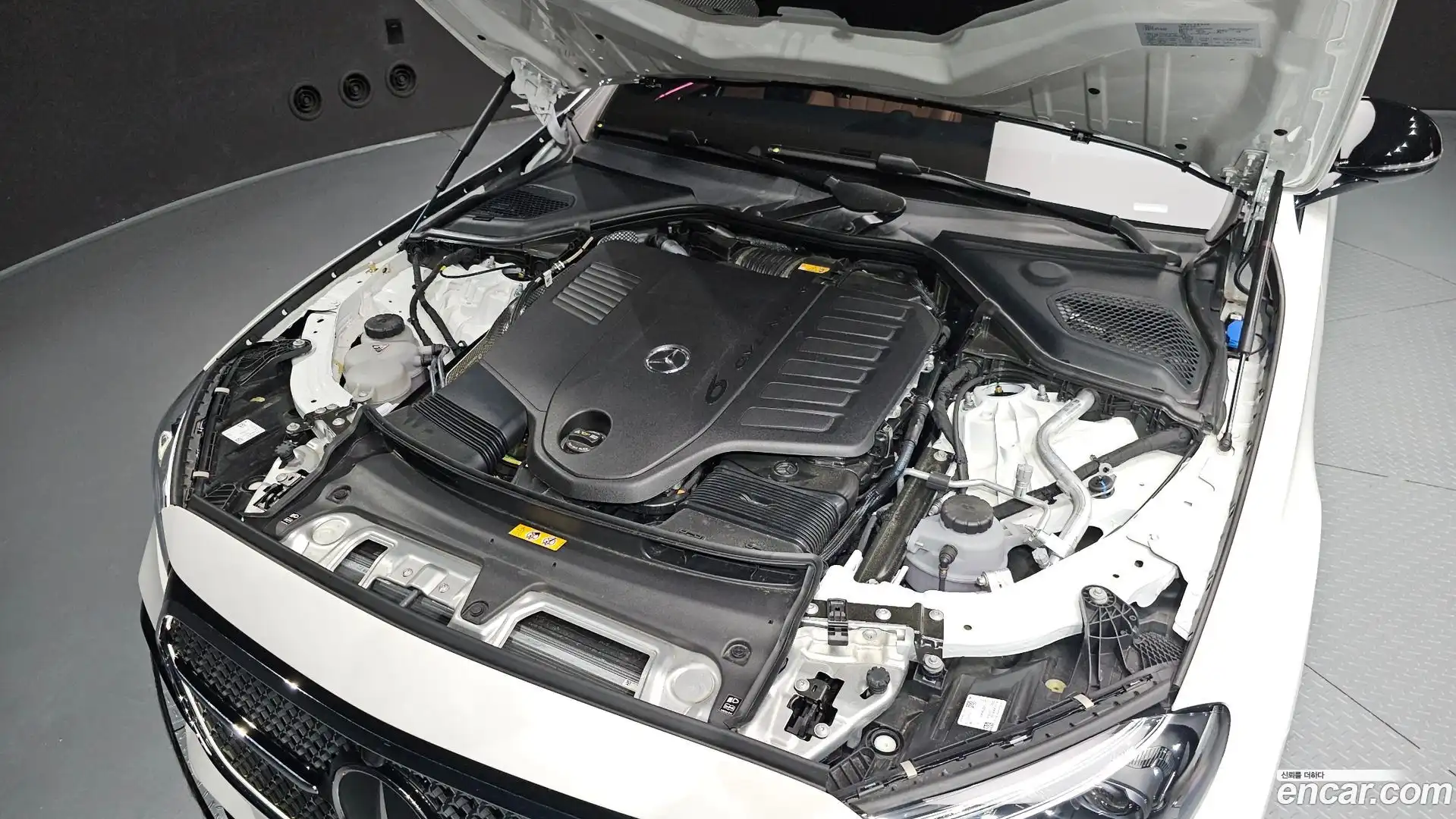 E-Class Mercedes-Benz 2026.1-OUTER-006
