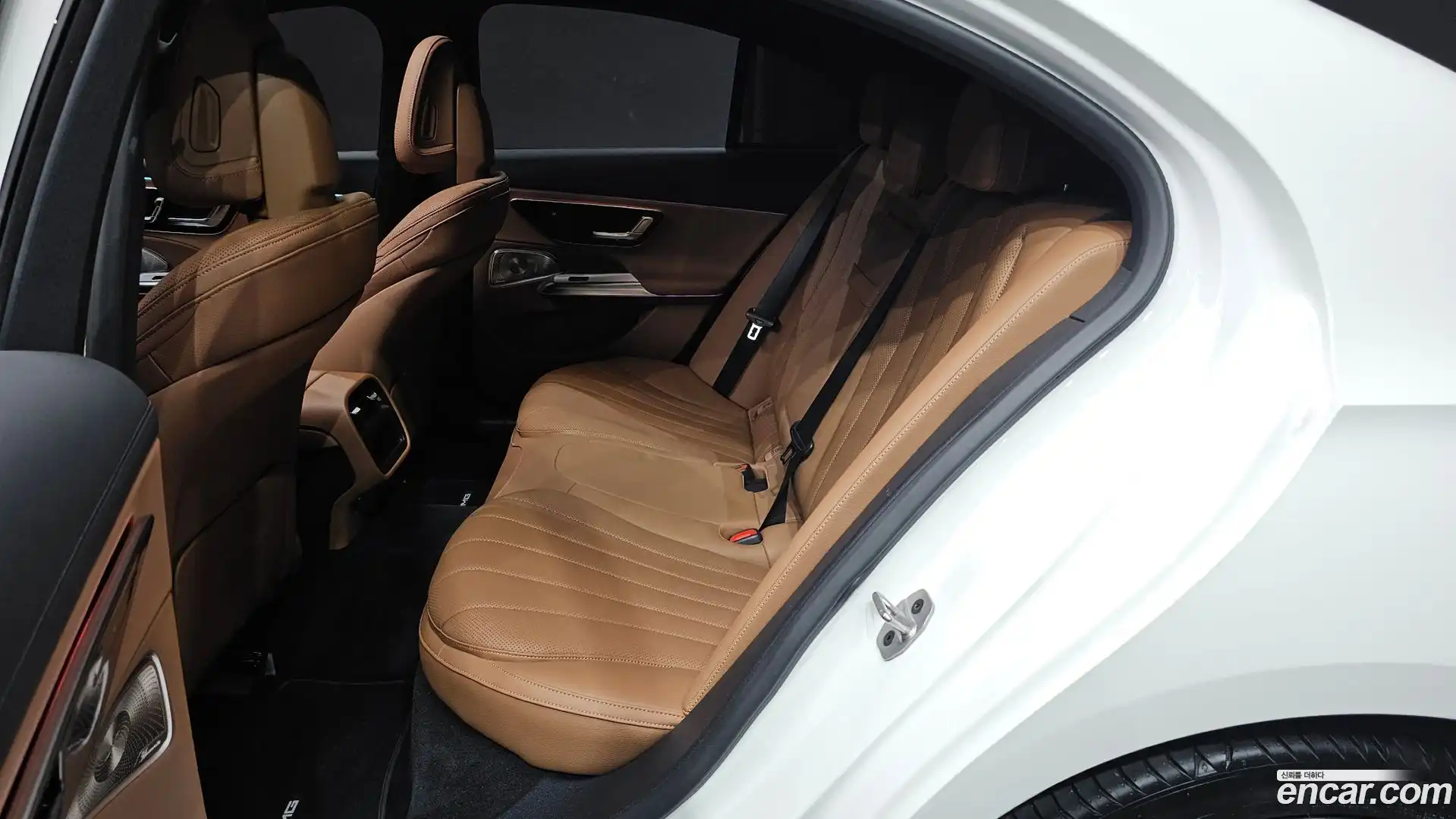 E-Class Mercedes-Benz 2026.1-OPTION-016