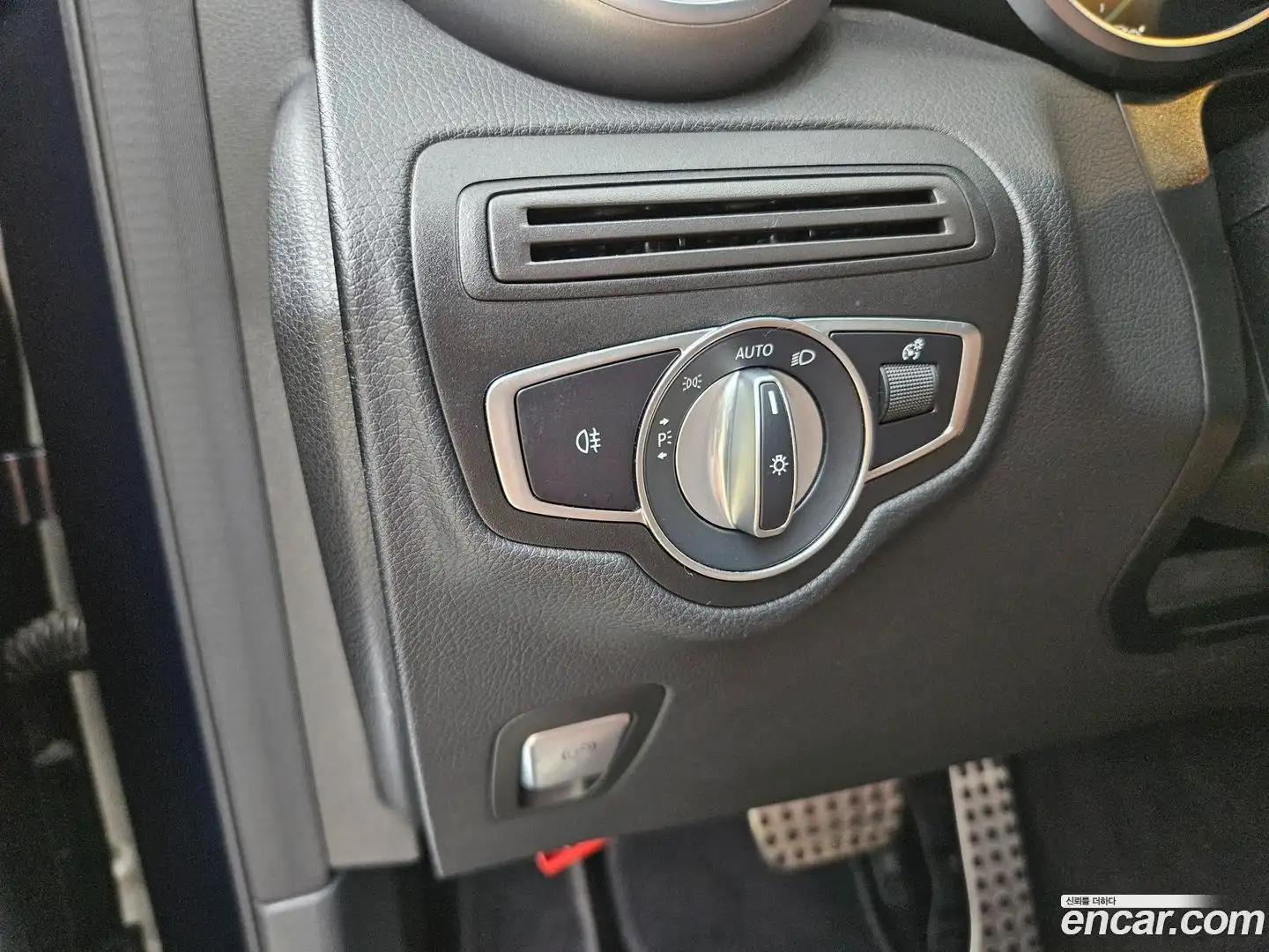 GLC-Class Mercedes-Benz 2020.11-OPTION-019