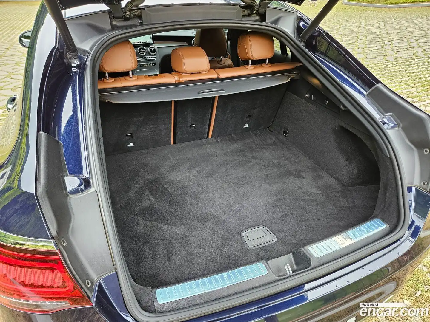 GLC-Class Mercedes-Benz 2020.11-OPTION-024