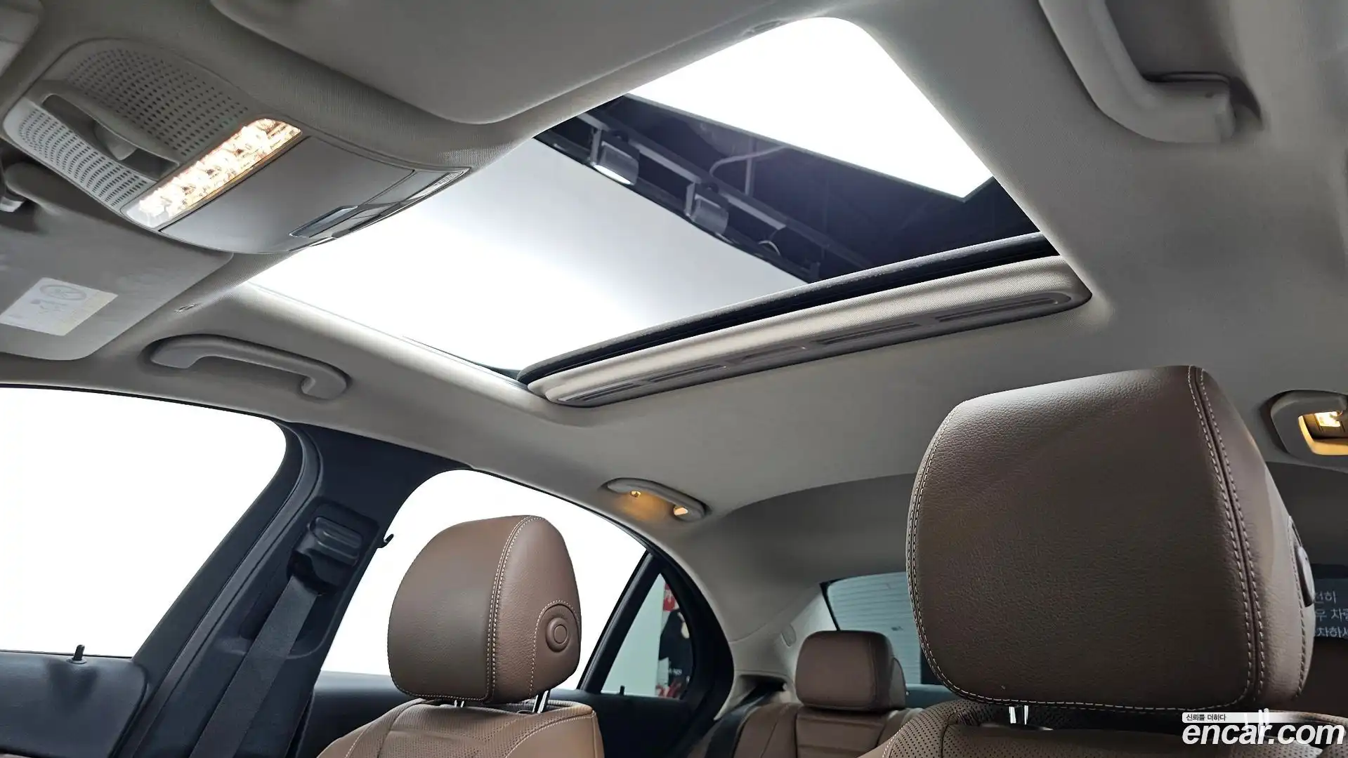 E-Class Mercedes-Benz 2020.7-OPTION-019
