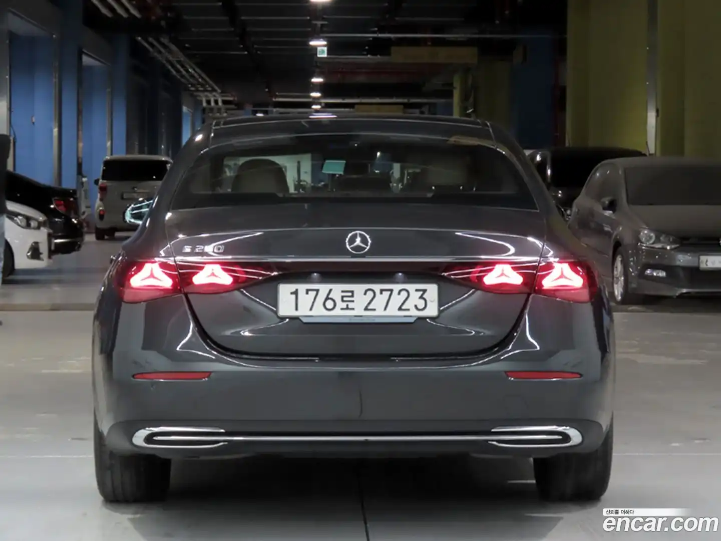 E-Class Mercedes-Benz 2025.2-OUTER-003