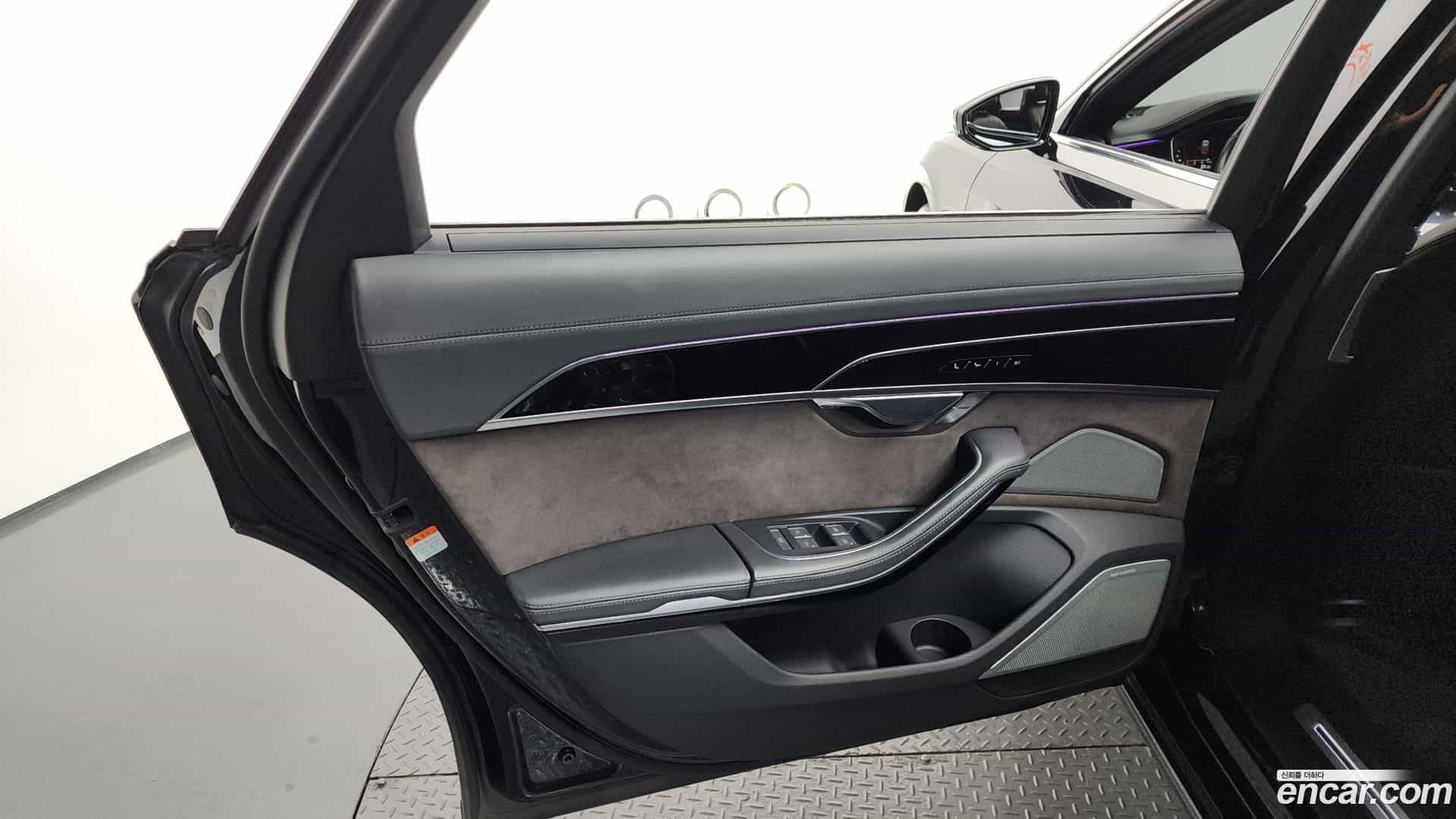 A8 Audi 2021.3-INNER-035