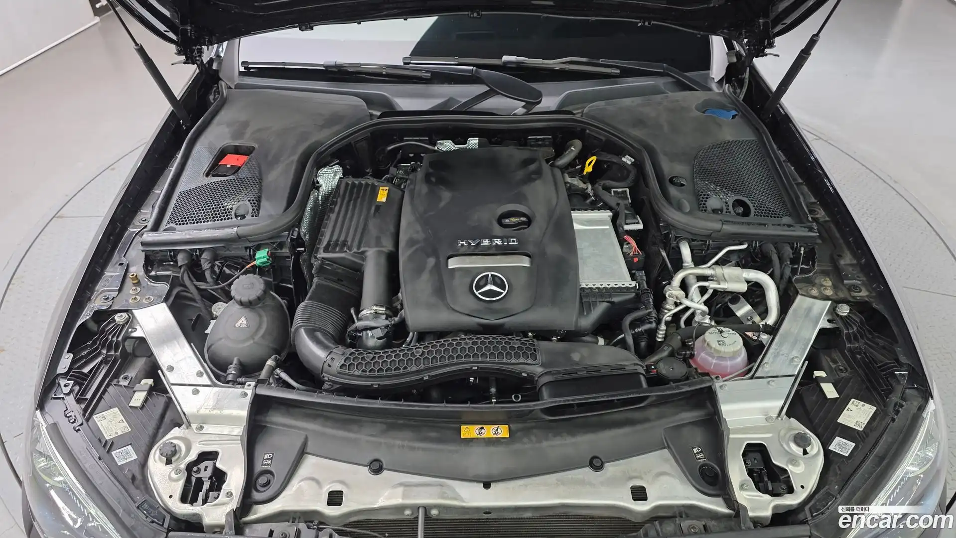 E-Class Mercedes-Benz 2023.0-OUTER-006