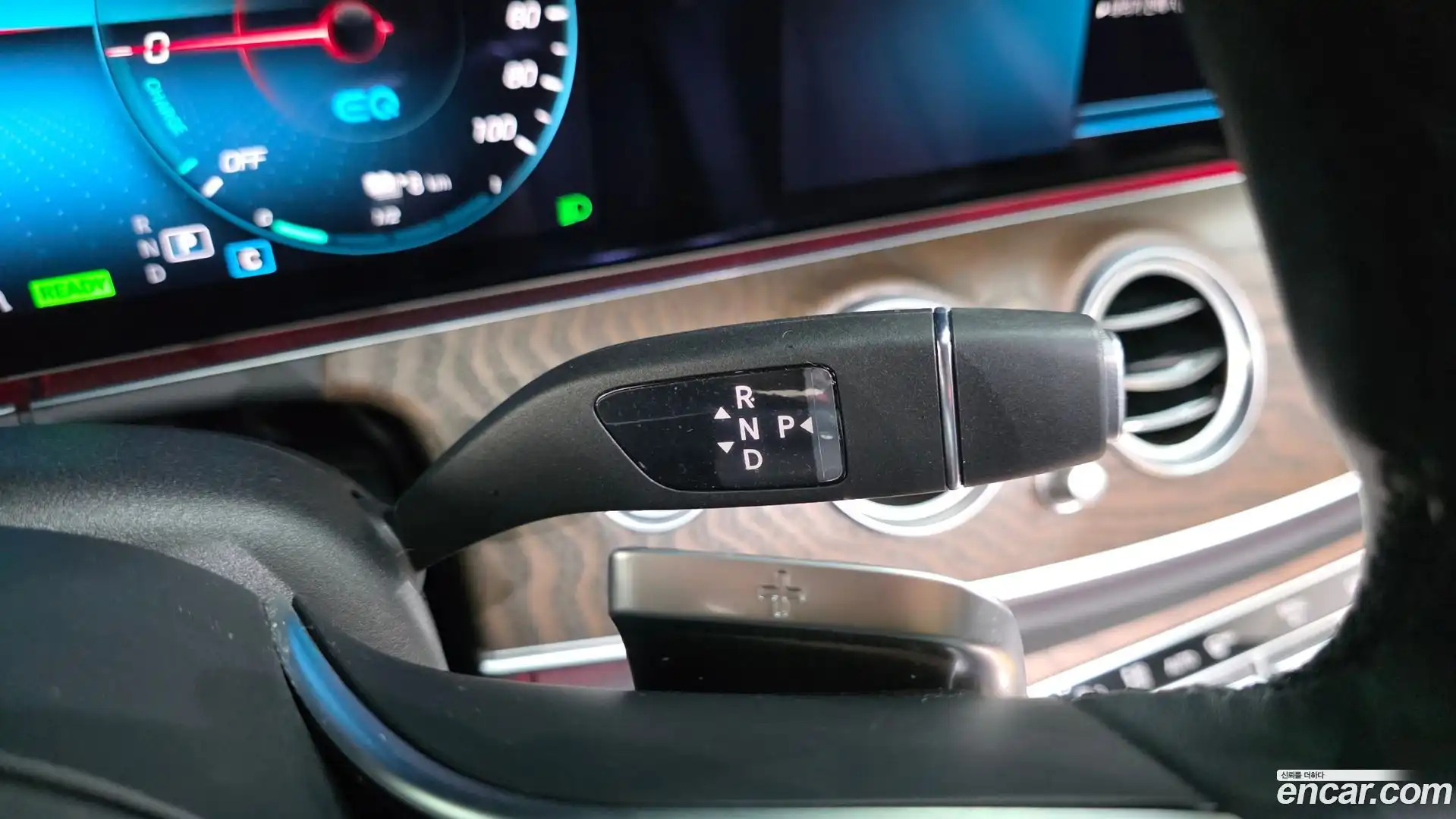 E-Class Mercedes-Benz 2023.0-INNER-009