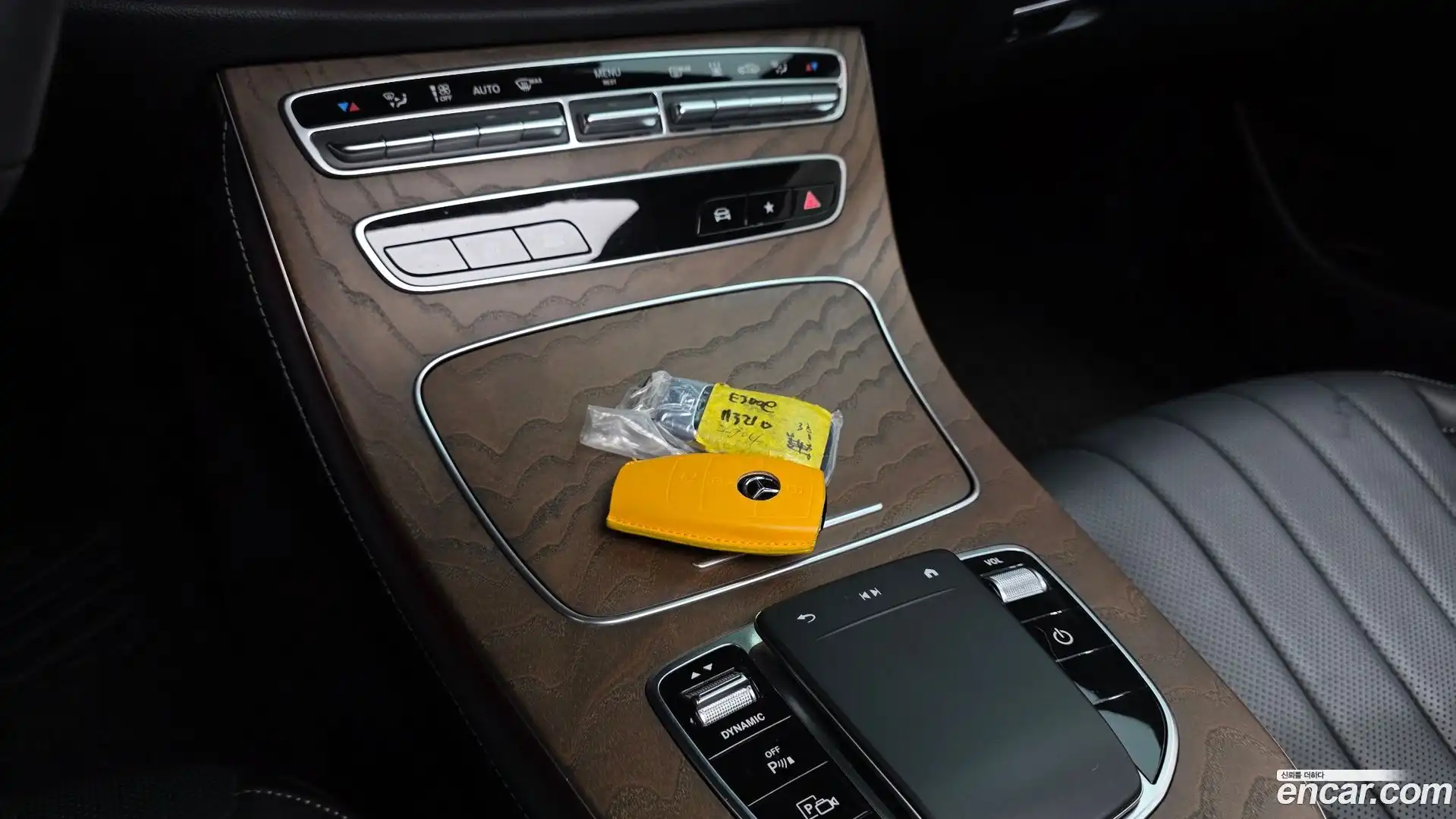 E-Class Mercedes-Benz 2023.0-OPTION-023
