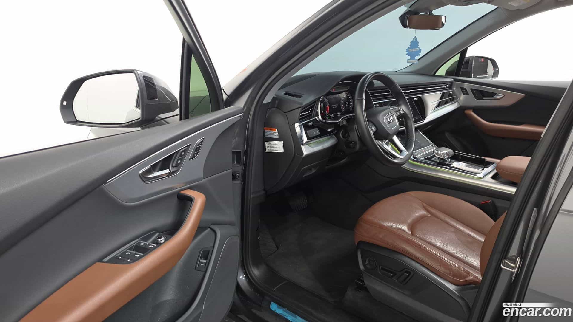 Q7 Audi 2021.3-INNER-010