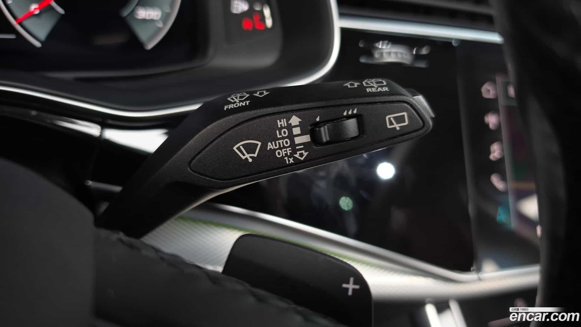 Q7 Audi 2021.3-OPTION-041