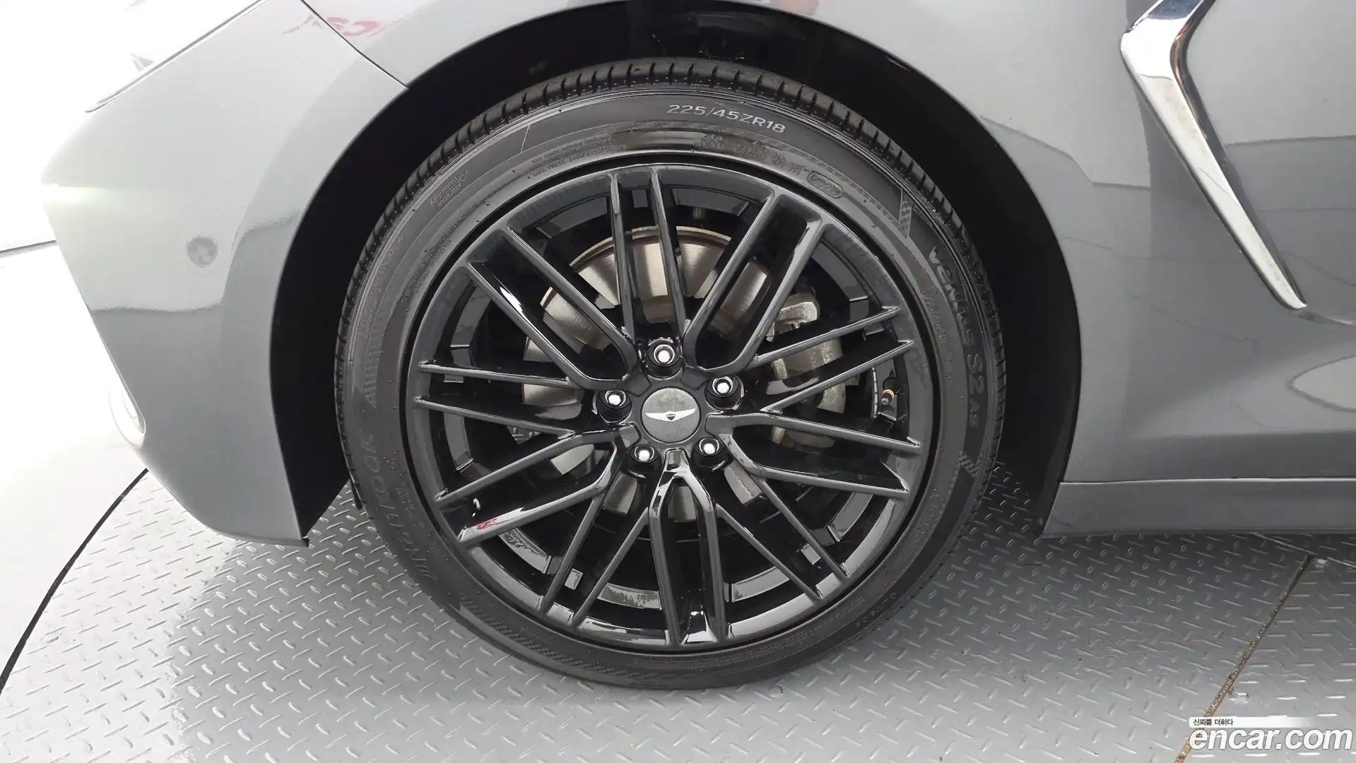 G70 Genesis 2018.6-OUTER-005