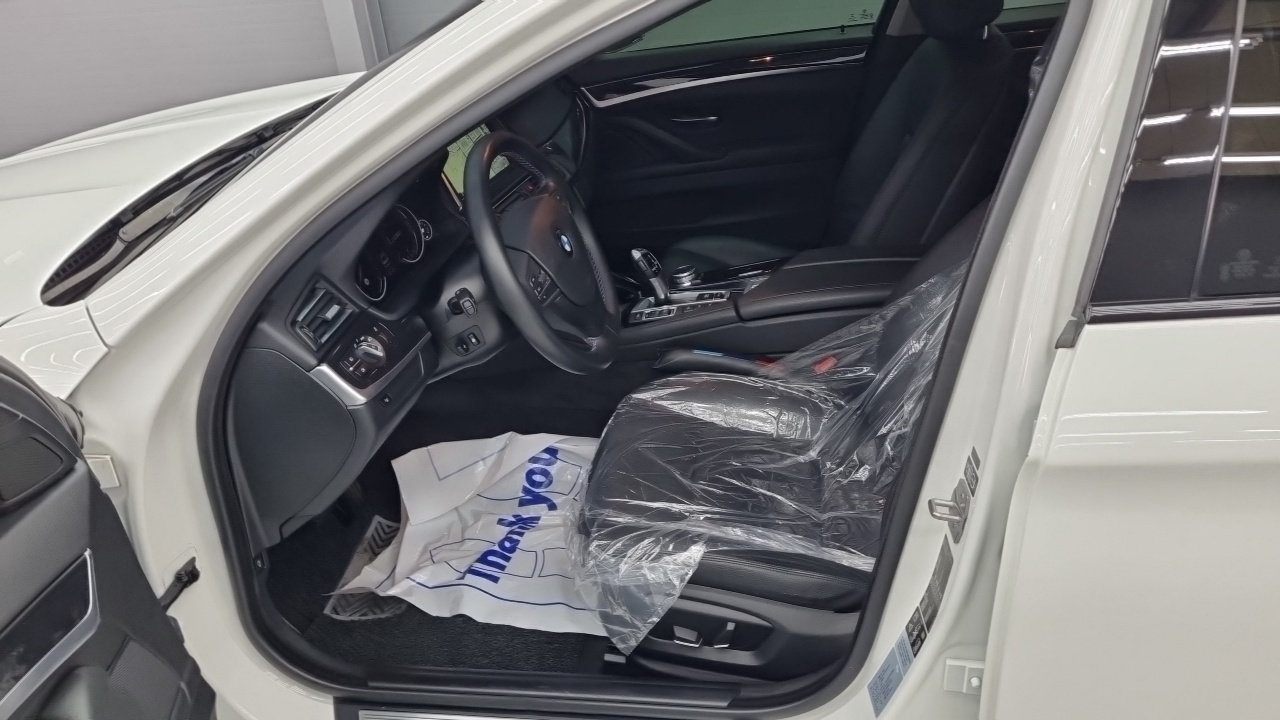 5-Series BMW 2015.11-INNER-007