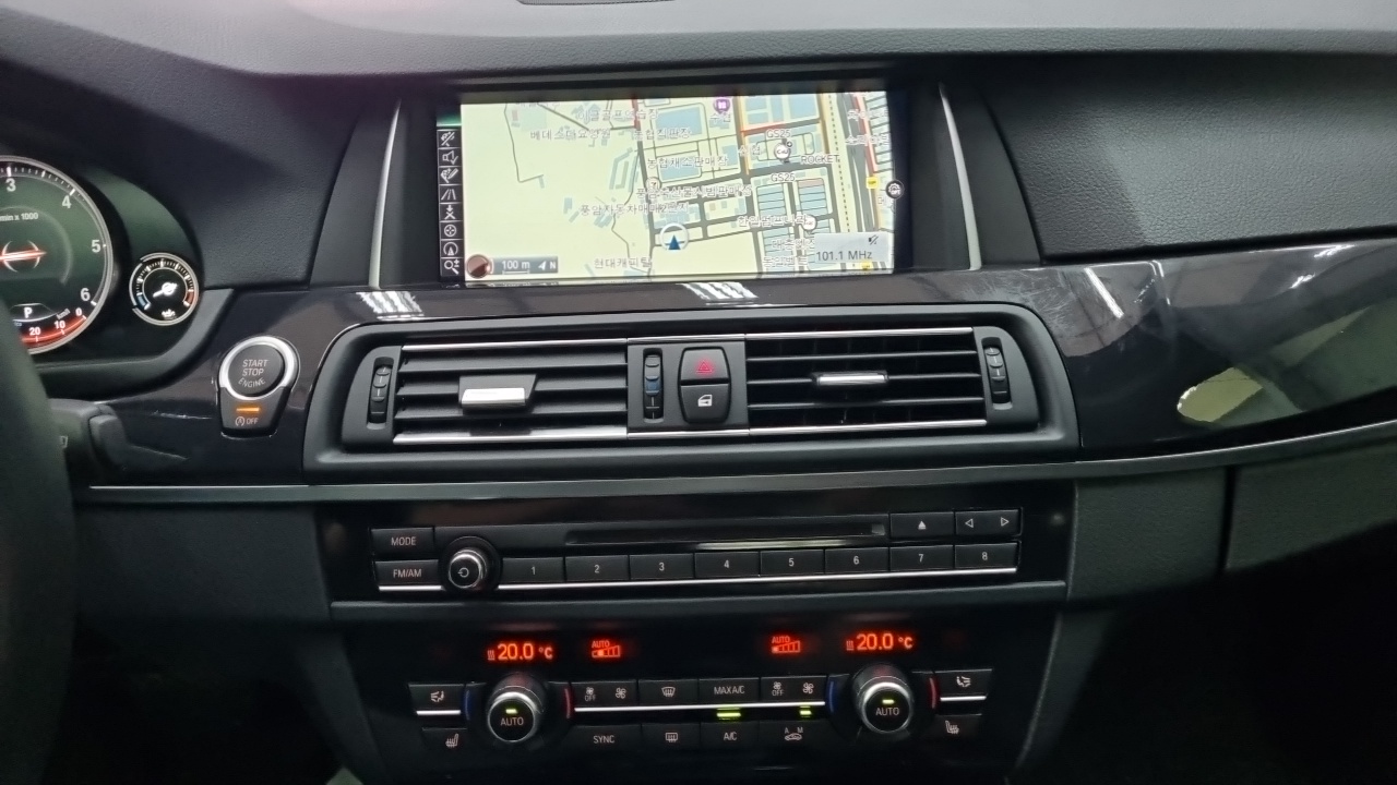 5-Series BMW 2015.11-INNER-010
