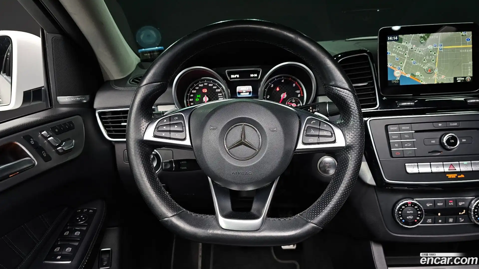GLE-Class Mercedes-Benz 2017.4-OPTION-016
