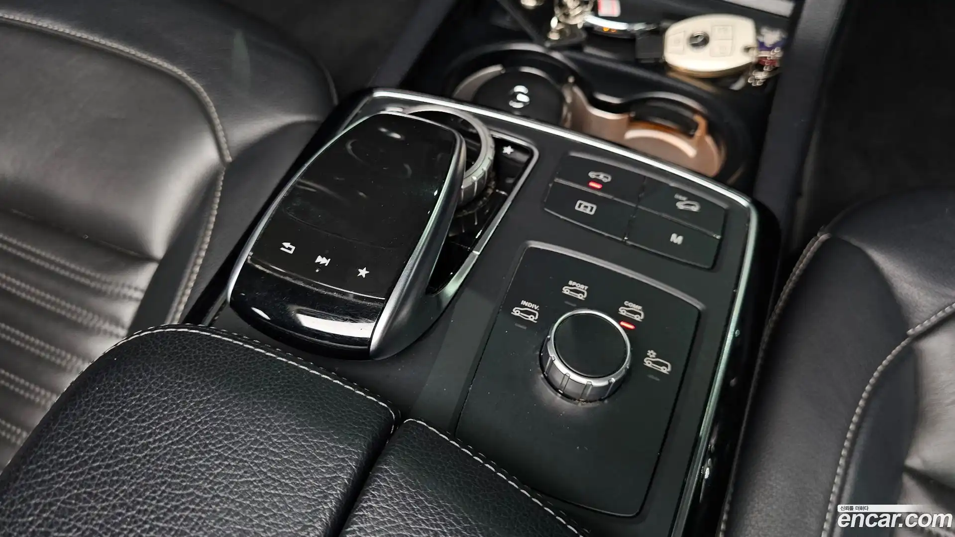 GLE-Class Mercedes-Benz 2017.4-OPTION-019