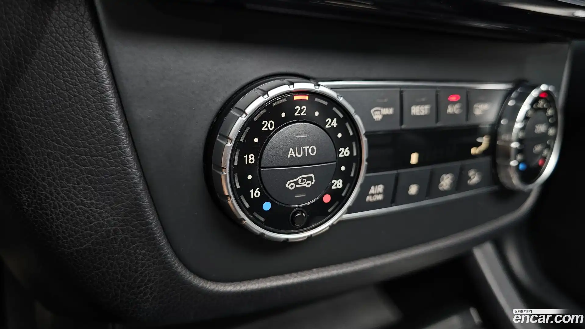 GLE-Class Mercedes-Benz 2017.4-OPTION-023