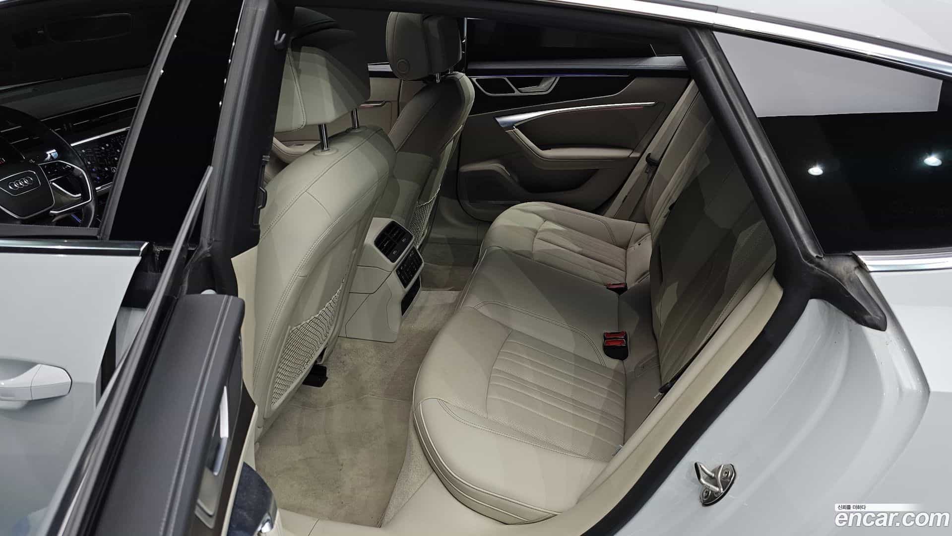 A7 Audi 2022.0-OPTION-015