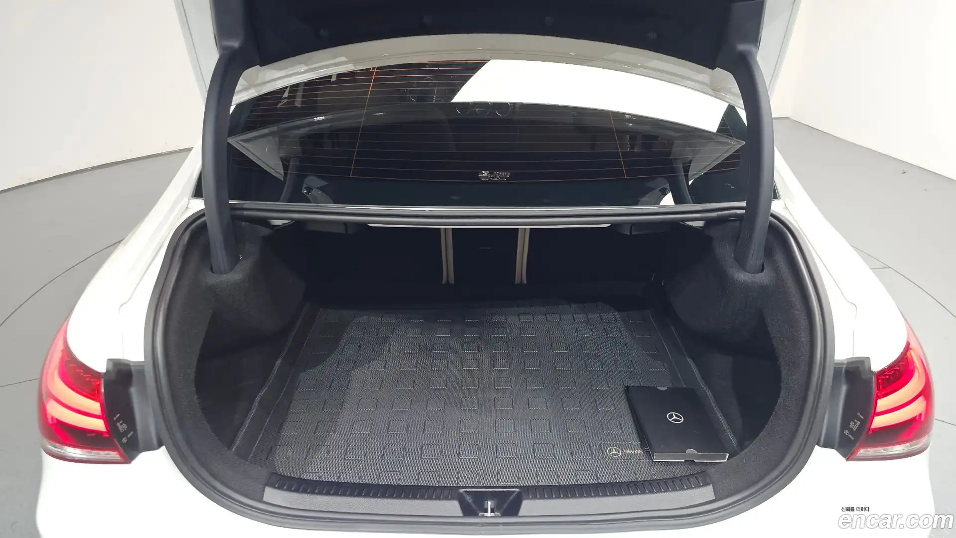 A-Class Mercedes-Benz 2021.5-OPTION-024