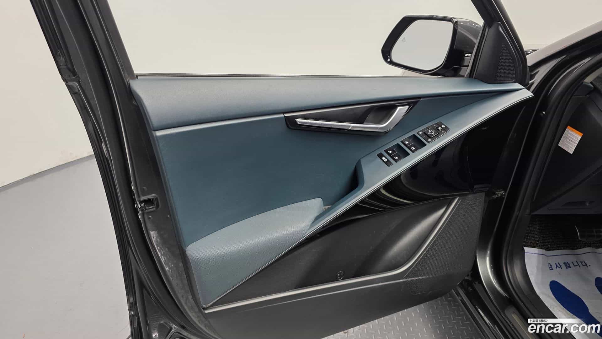 Niro Kia 2022.10-INNER-034