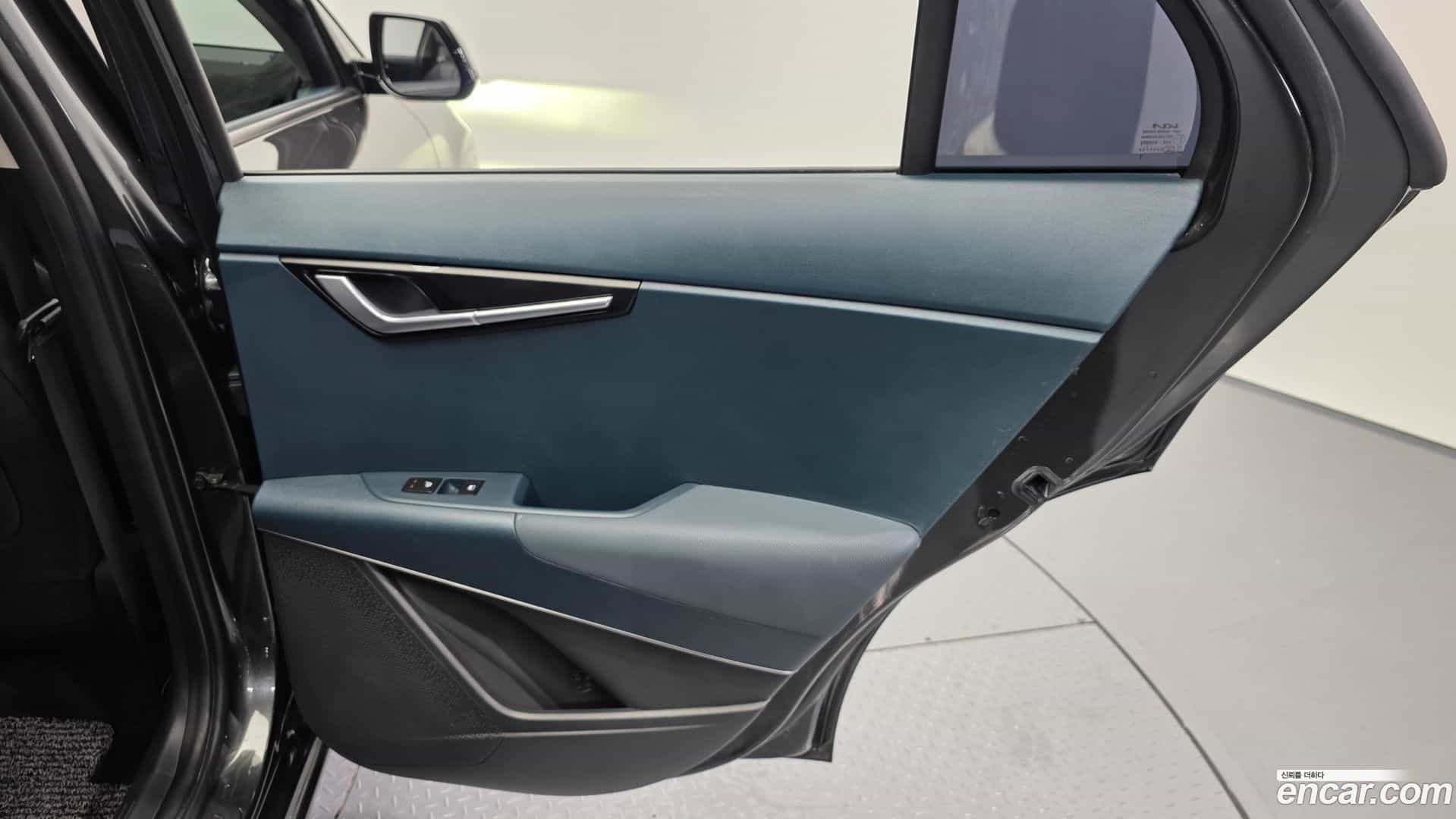 Niro Kia 2022.10-INNER-035