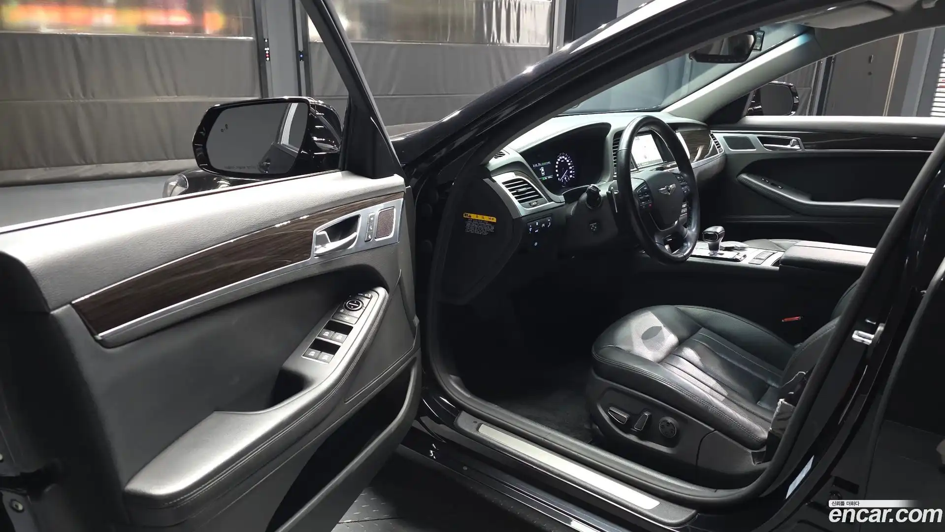 G80 Genesis 2020.1-INNER-010