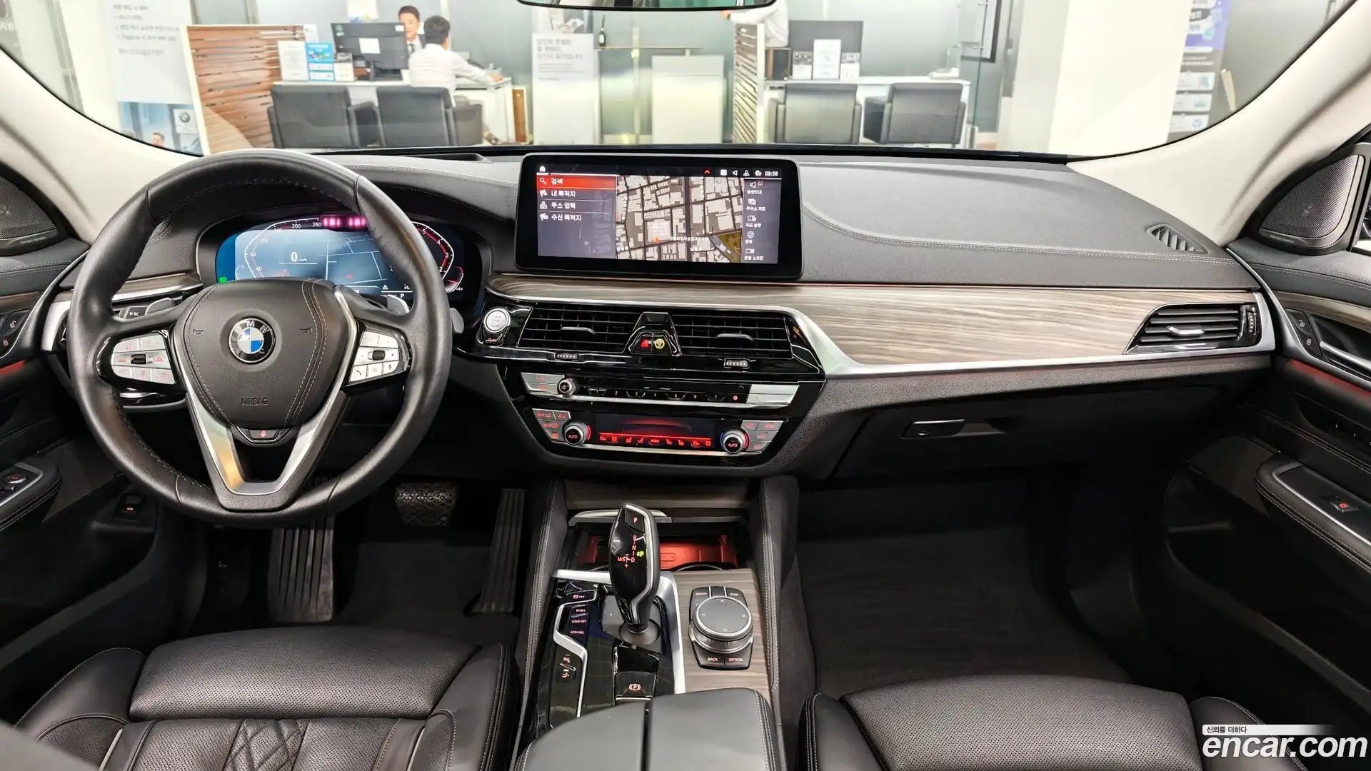 Gran Turismo BMW 2022.1-INNER-007